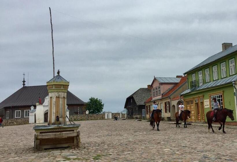پانسیون Stay At Lithuanian Folk Museum