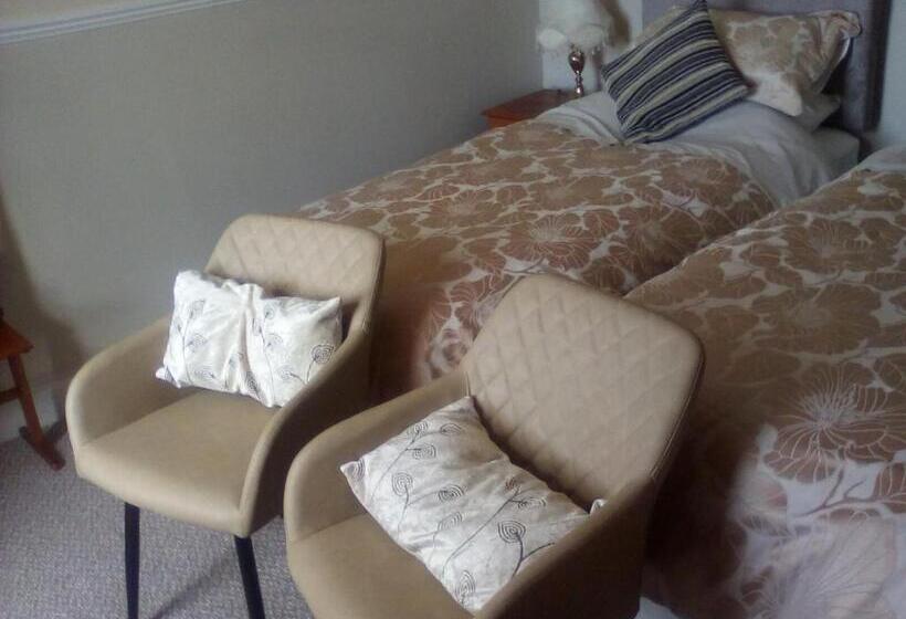 بنسيون The Merchants House