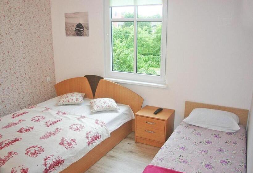 پانسیون Vila Levanda