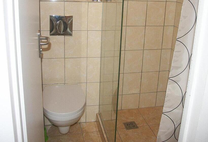 پانسیون Vila Levanda