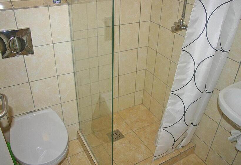 پانسیون Vila Levanda