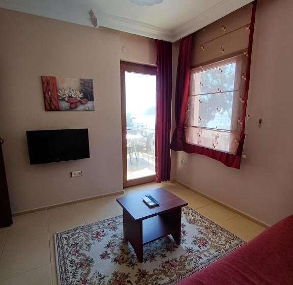 Sunset Beach Apartments