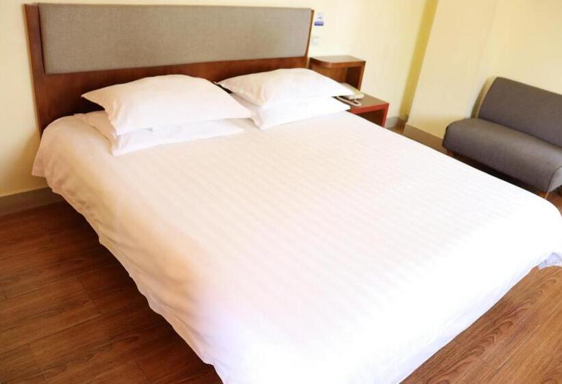 호스텔 岭南佳园连锁酒店广州北京路步行街农讲所地铁站店