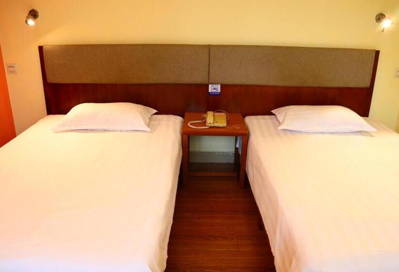 호스텔 岭南佳园连锁酒店广州北京路步行街农讲所地铁站店