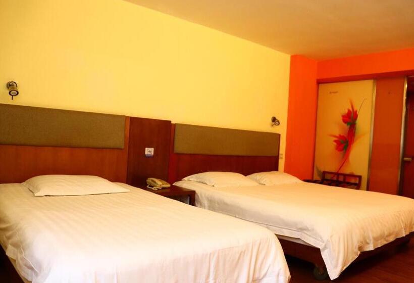 호스텔 岭南佳园连锁酒店广州北京路步行街农讲所地铁站店