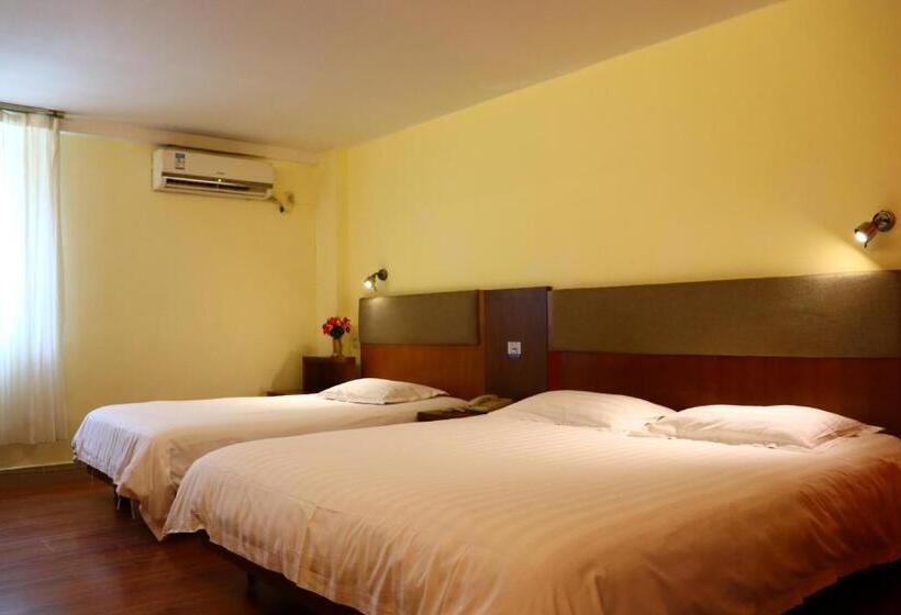 호스텔 岭南佳园连锁酒店广州北京路步行街农讲所地铁站店