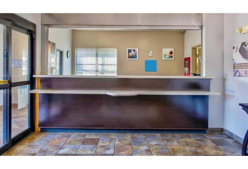 酒店 Oyo Townhouse Beaumont Medical Center Area