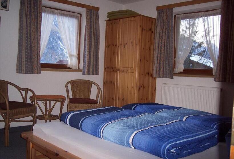 ペンション Gästehaus Bruggerhof