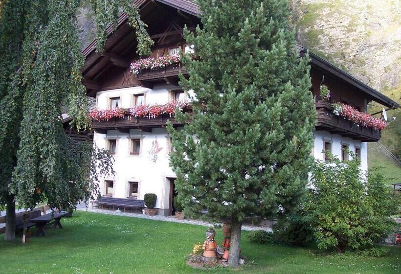 ペンション Gästehaus Bruggerhof