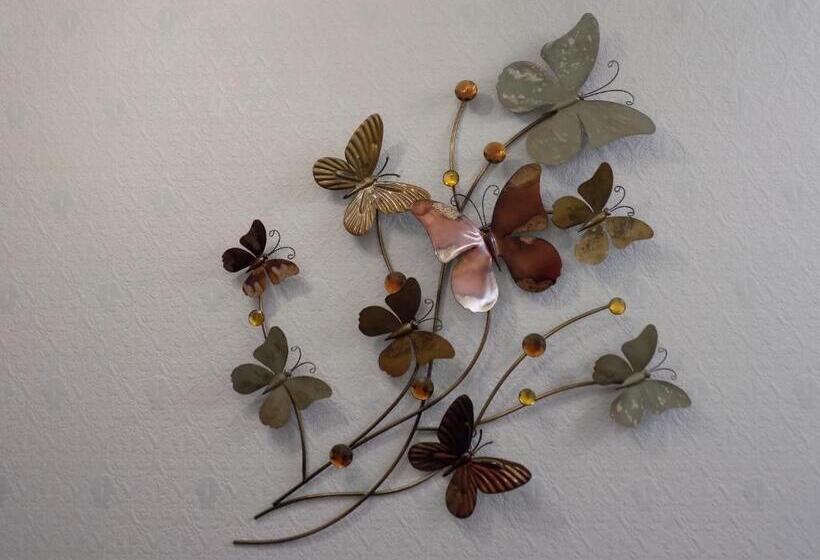 بنسيون The Lorron