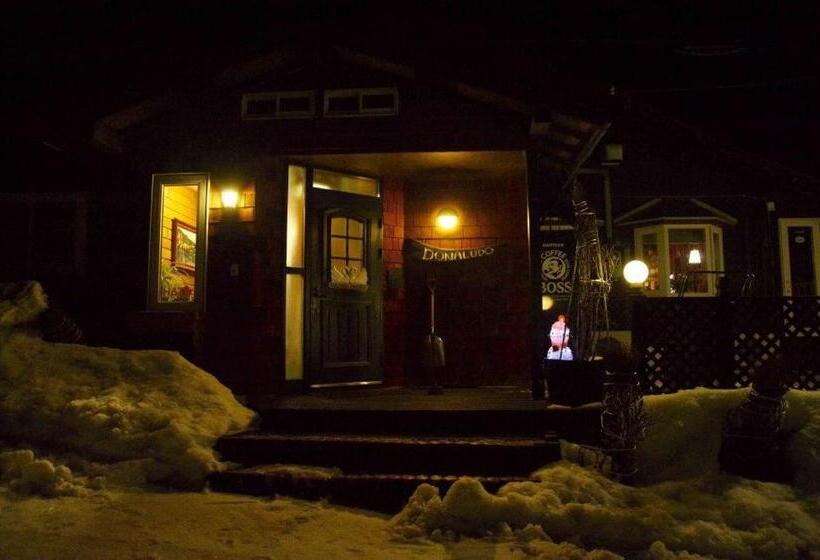 ベッドアンドブレックファースト Lake Village Donaludo Pension