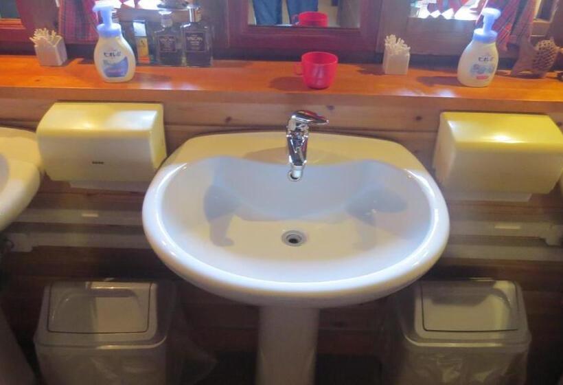 ベッドアンドブレックファースト Lake Village Donaludo Pension