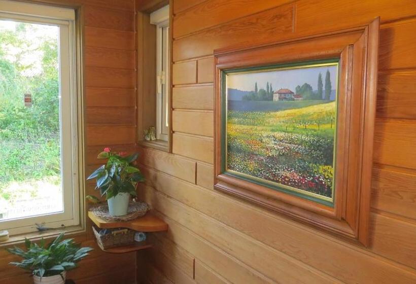 ベッドアンドブレックファースト Lake Village Donaludo Pension