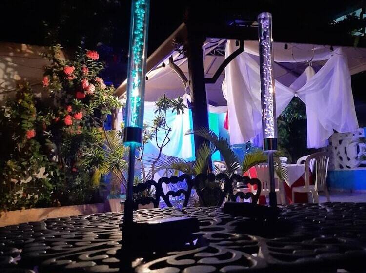 住宿加早餐 El Tronco Inc