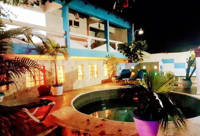 住宿加早餐 El Tronco Inc