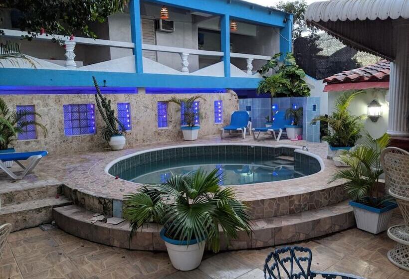 住宿加早餐 El Tronco Inc