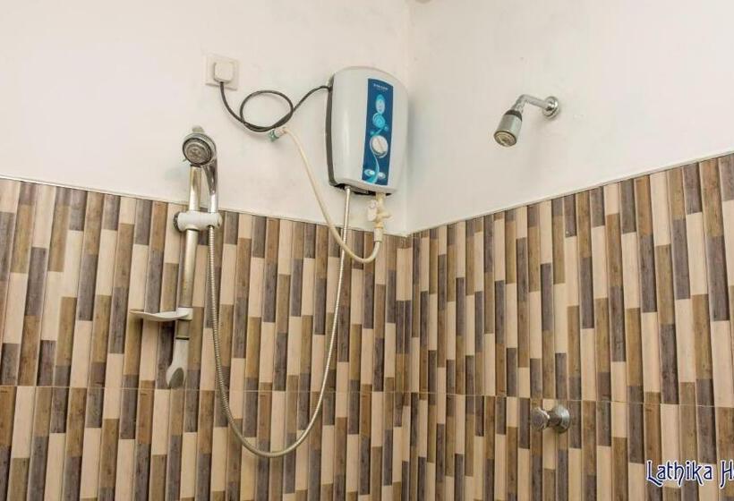 ベッドアンドブレックファースト Lathika Homes