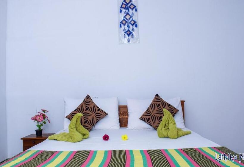 ベッドアンドブレックファースト Lathika Homes