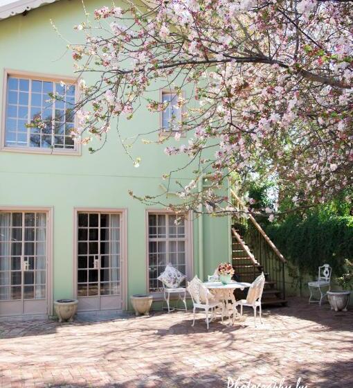 مبيت وإفطار Mistique Waters Guesthouse