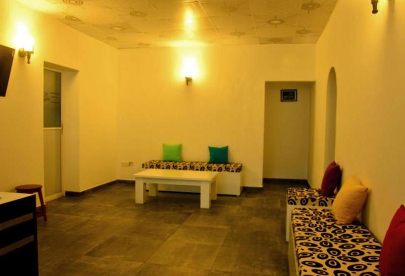 住宿加早餐  Swan White Villa