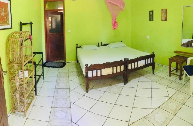 Bed and Breakfast Temple Flower Guest