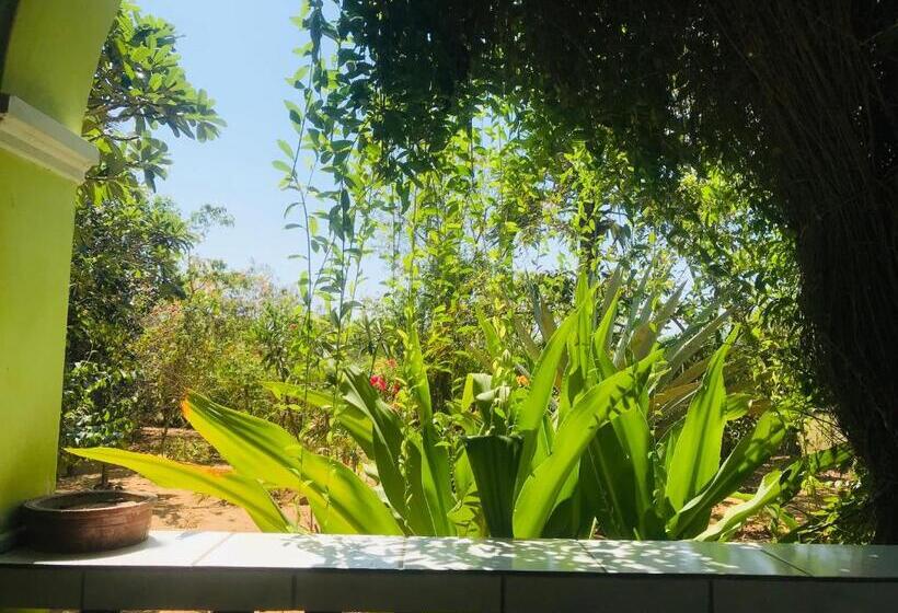 Bed and Breakfast Temple Flower Guest