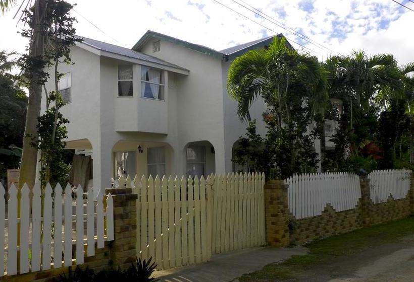 تختخواب و صبحانه Tuna S Lodge