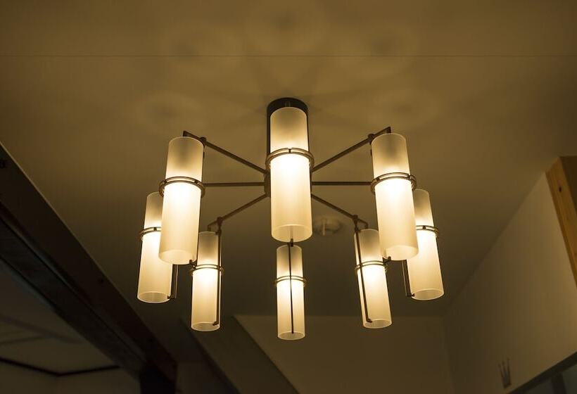 Hostel Yuigahama & Soba Bar