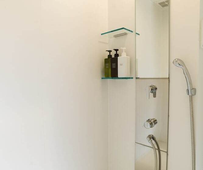 Hostel Yuigahama & Soba Bar