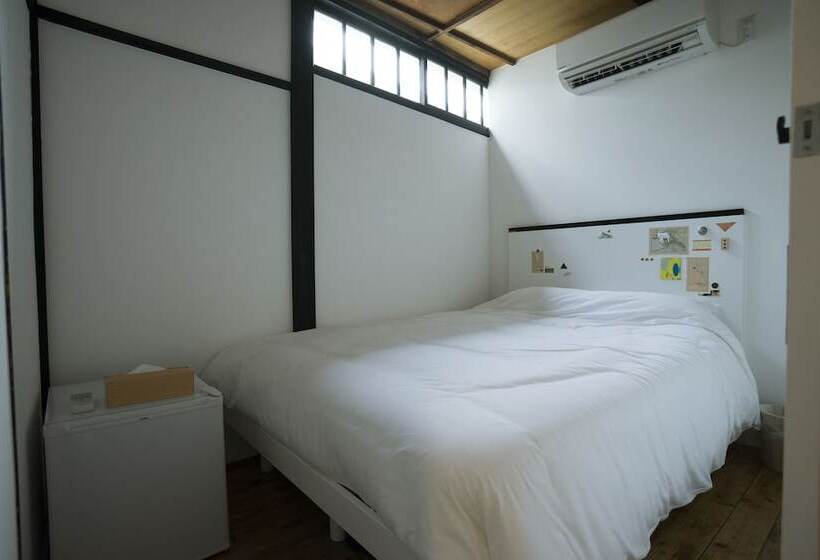 Hostel Yuigahama & Soba Bar