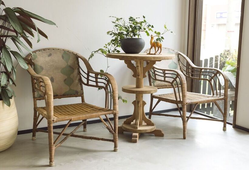 Hostel Yuigahama & Soba Bar