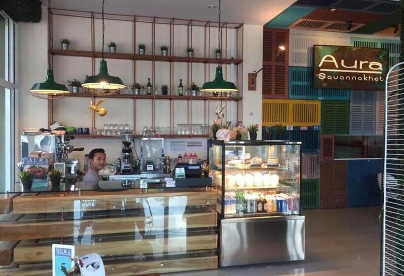 هتل Aura Residence