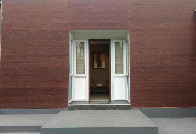 בית מלון כפרי Bali Umah Tinjung