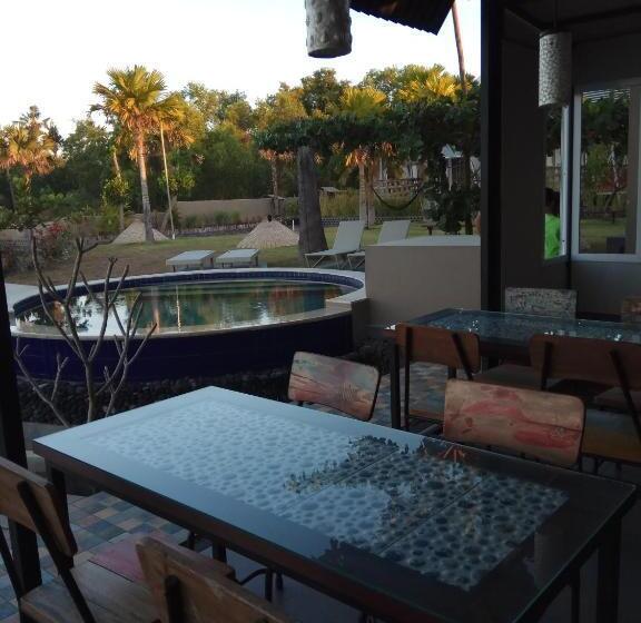 בית מלון כפרי Bali Umah Tinjung