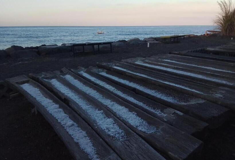 בית מלון כפרי Bali Umah Tinjung