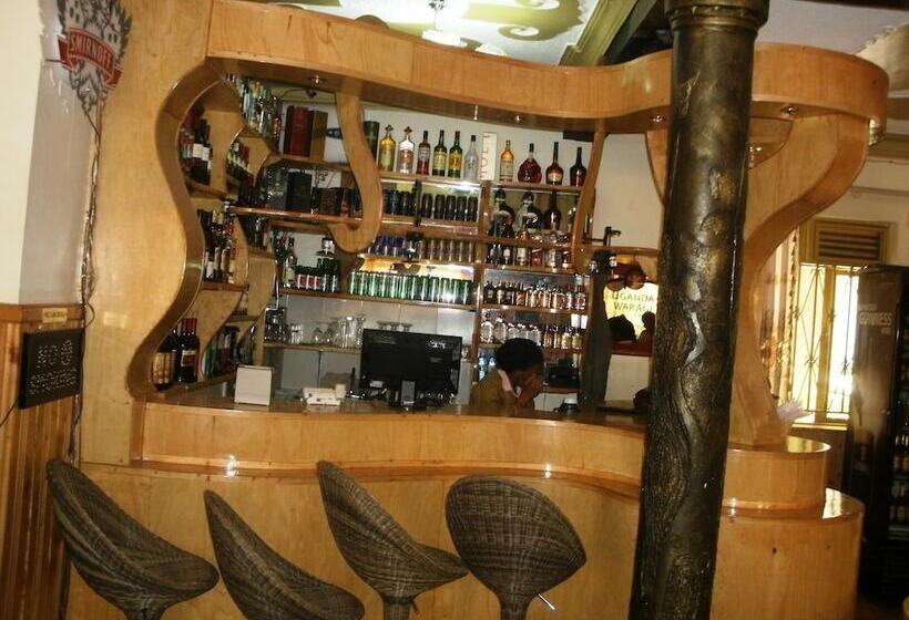 هتل Capricon Executive