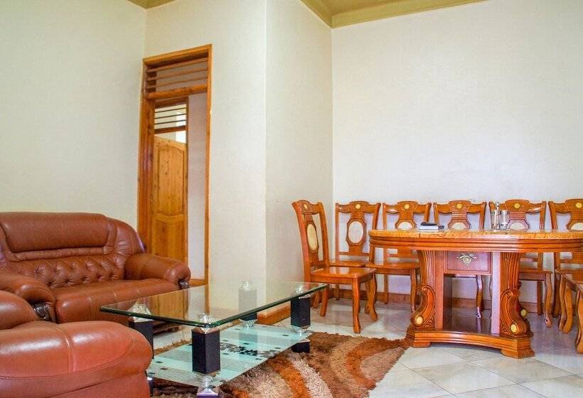 هتل Capricon Executive