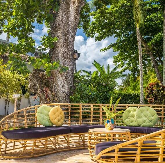 فندق El Encuentro Surf Lodge