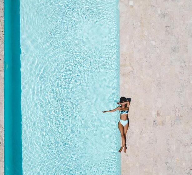 فندق El Encuentro Surf Lodge