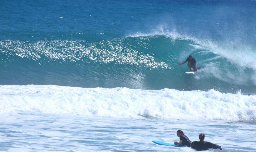 فندق El Encuentro Surf Lodge