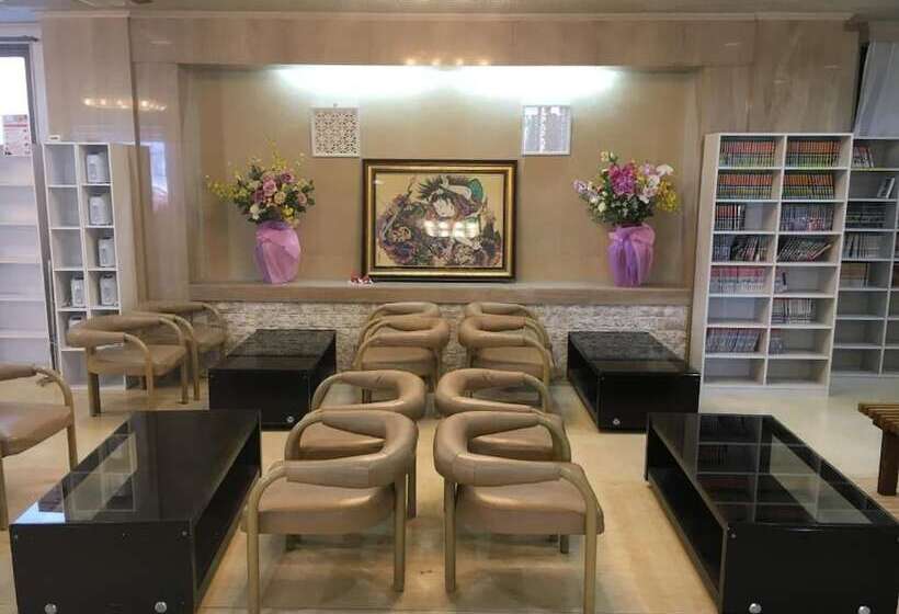 호텔 Hirosaki Prince