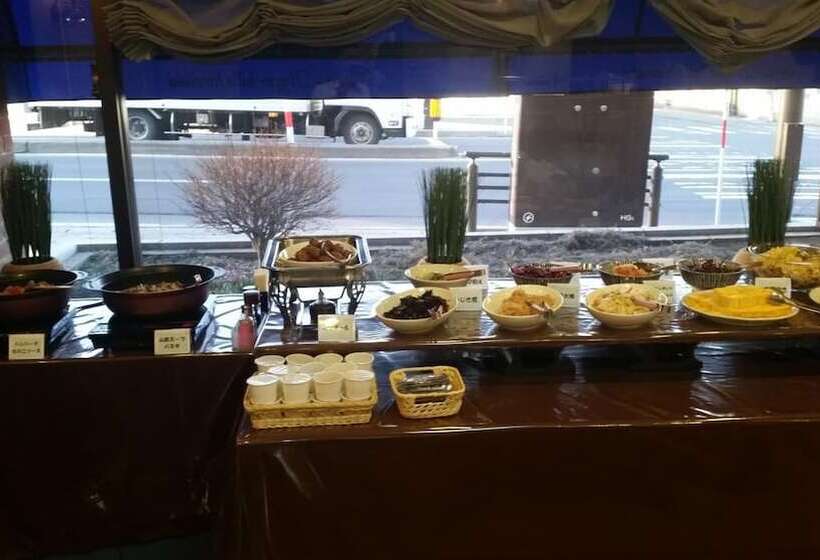 Отель Hyper Hills Hirosaki