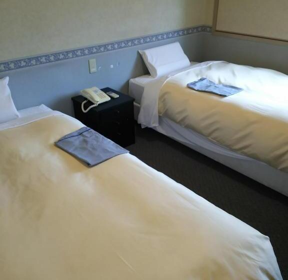 Отель Hyper Hills Hirosaki