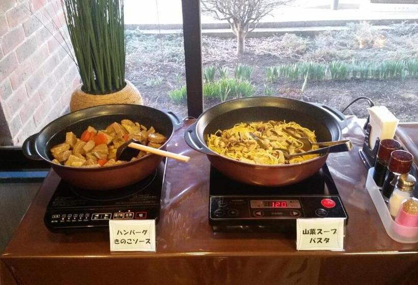 Отель Hyper Hills Hirosaki