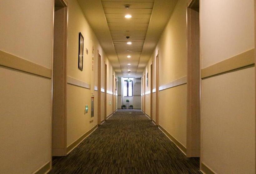 Отель Jinjiang Inn Shanghai Chedun Studios