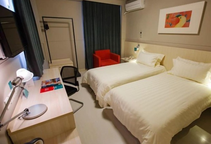 Hotelli Jinjiang Inn Hongqiao National Exhibition Center