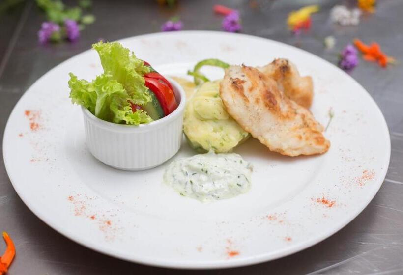 هتل Kilimanjaro Wonders