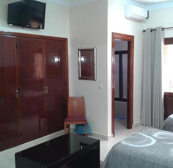 هتل De La Mediterranee