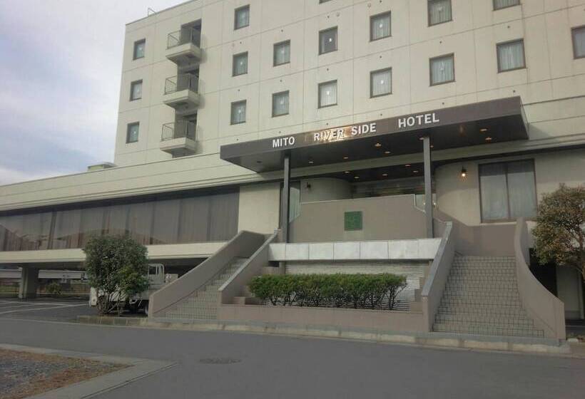 בית מלון כפרי Mito Riverside