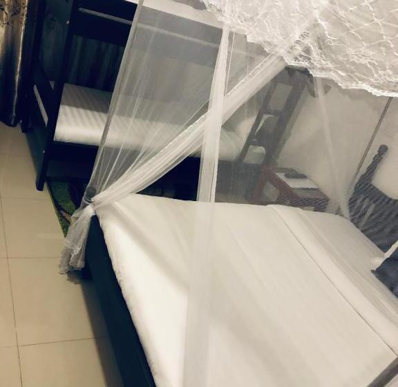 Mowicribs Hotel And Spa